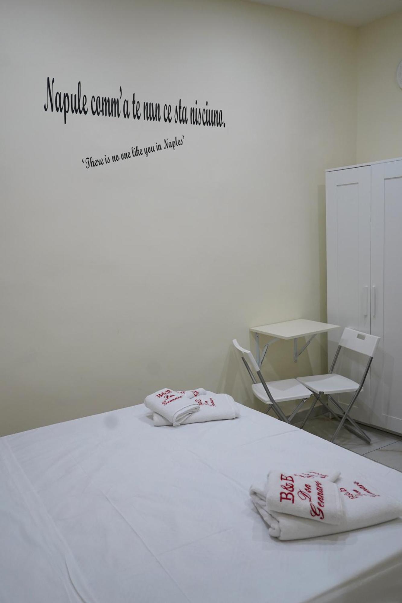 Bed and Breakfast Beb Don Gennaro Neapol Zewnętrze zdjęcie