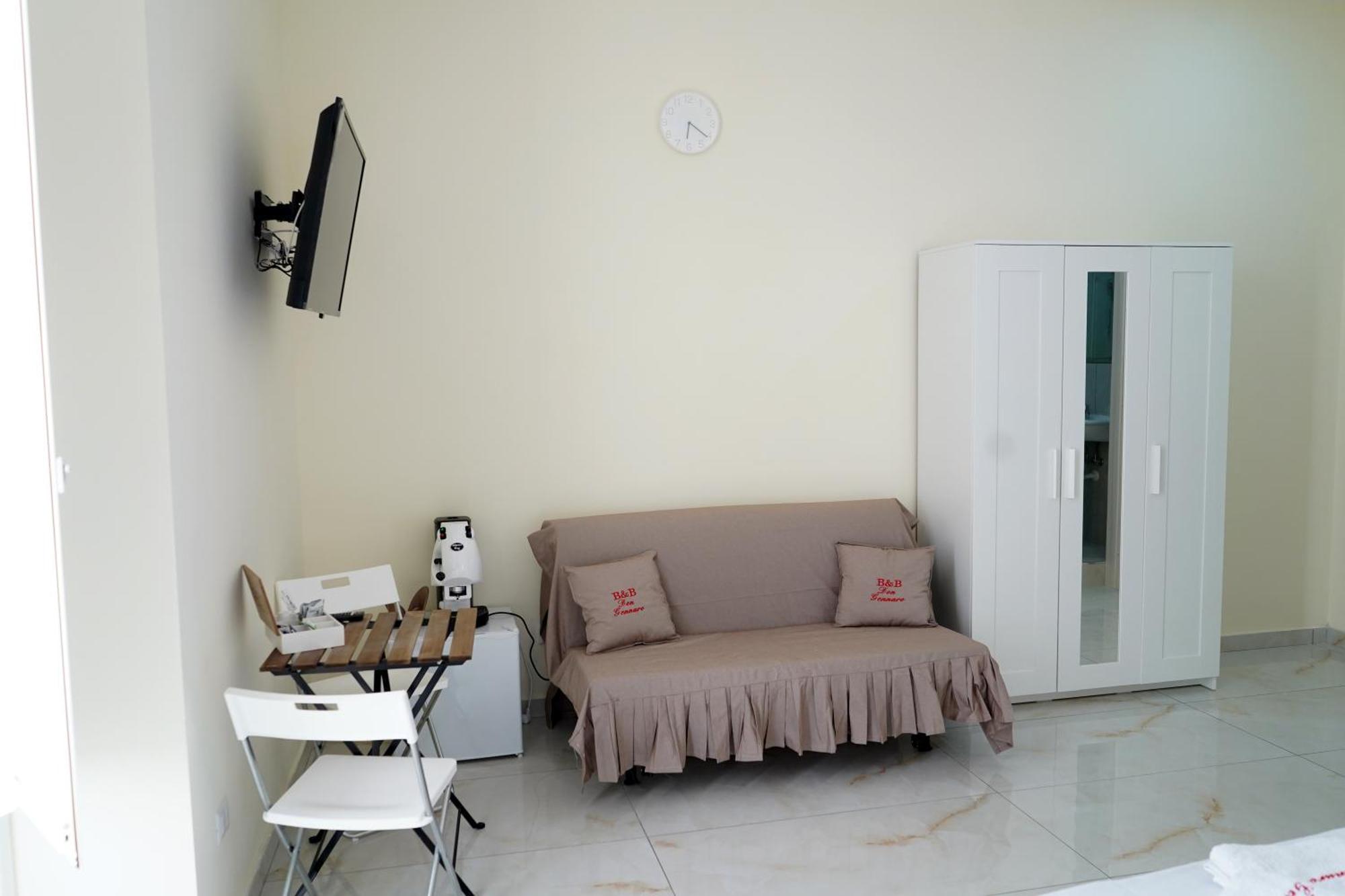 Bed and Breakfast Beb Don Gennaro Neapol Zewnętrze zdjęcie