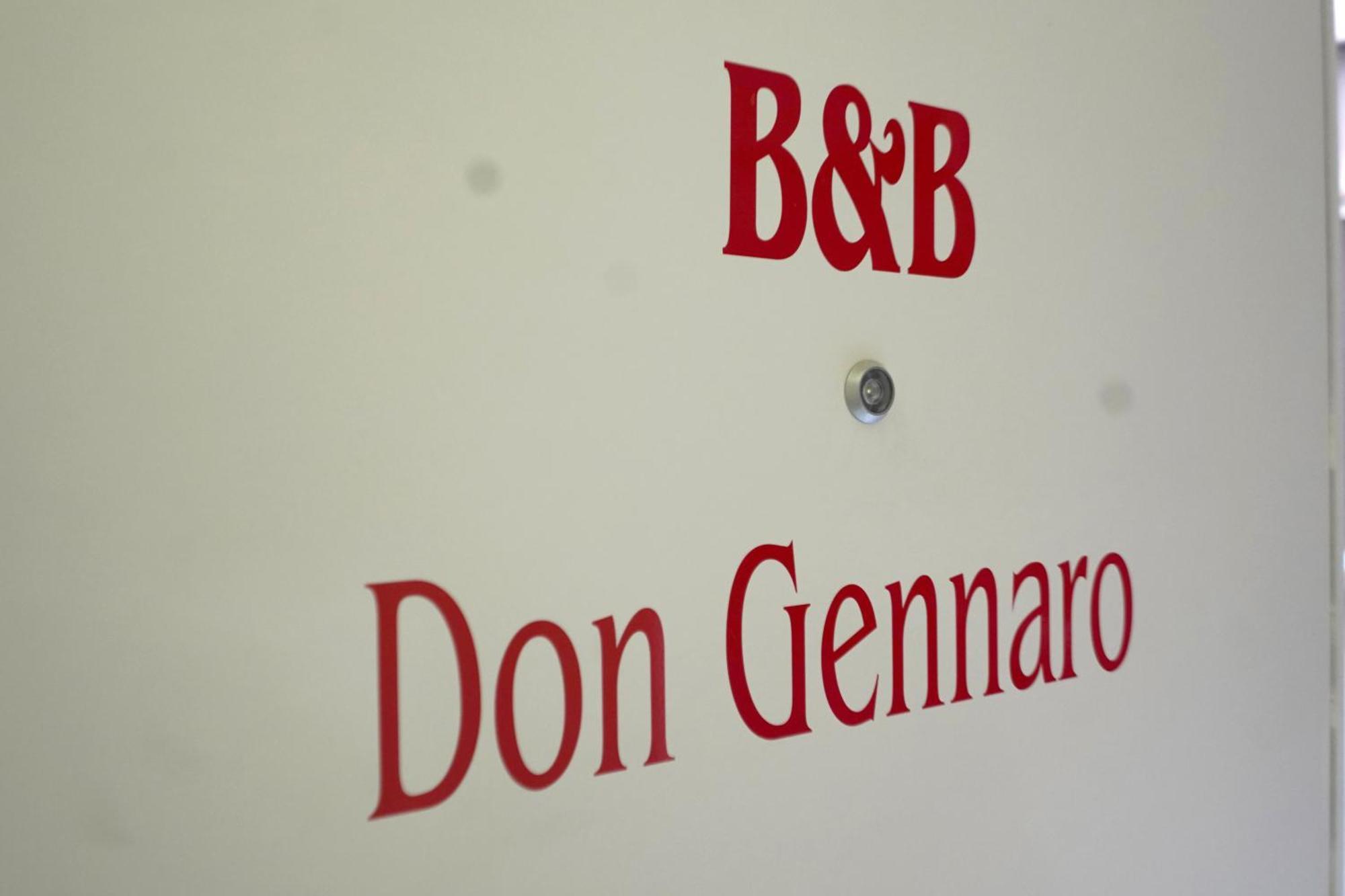 Bed and Breakfast Beb Don Gennaro Neapol Zewnętrze zdjęcie