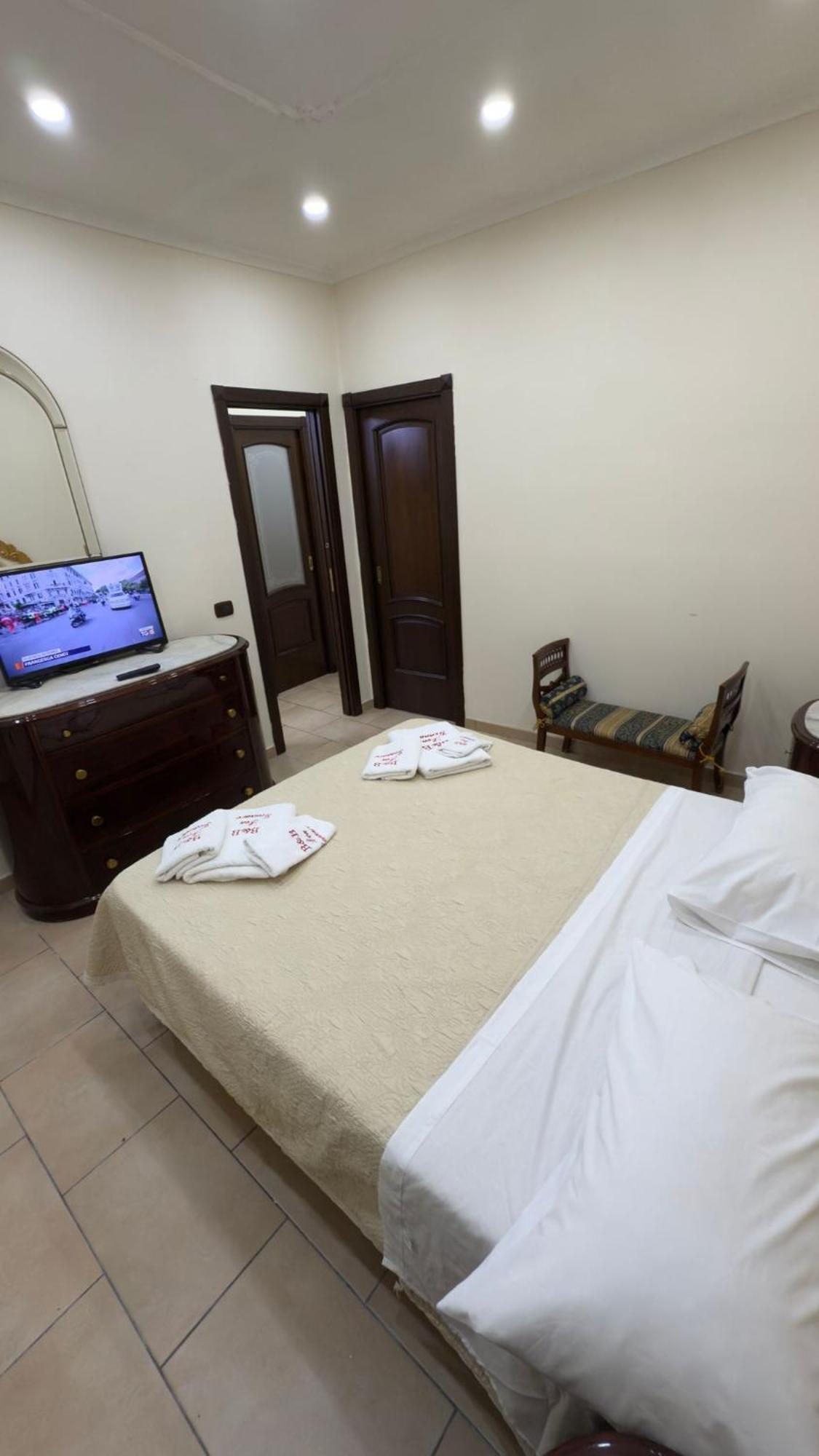 Bed and Breakfast Beb Don Gennaro Neapol Zewnętrze zdjęcie